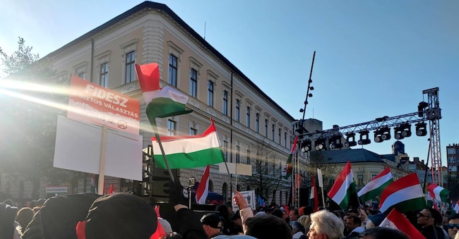 Viktor Orban durante il comizio a Debrecen, in Ungheria, 9 aprile 2026. ANSA/ VALENTINA BRINI ANSA