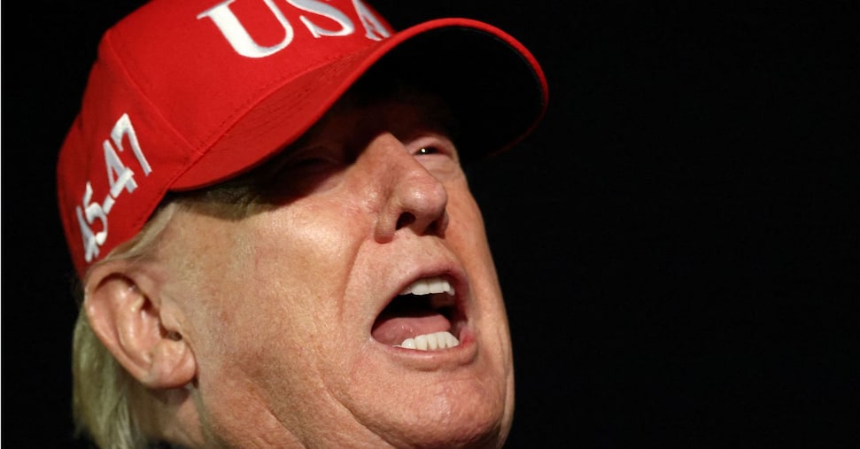 Trump: «Il cessate il fuoco con l’Iran regge, da domani blocco dei porti»