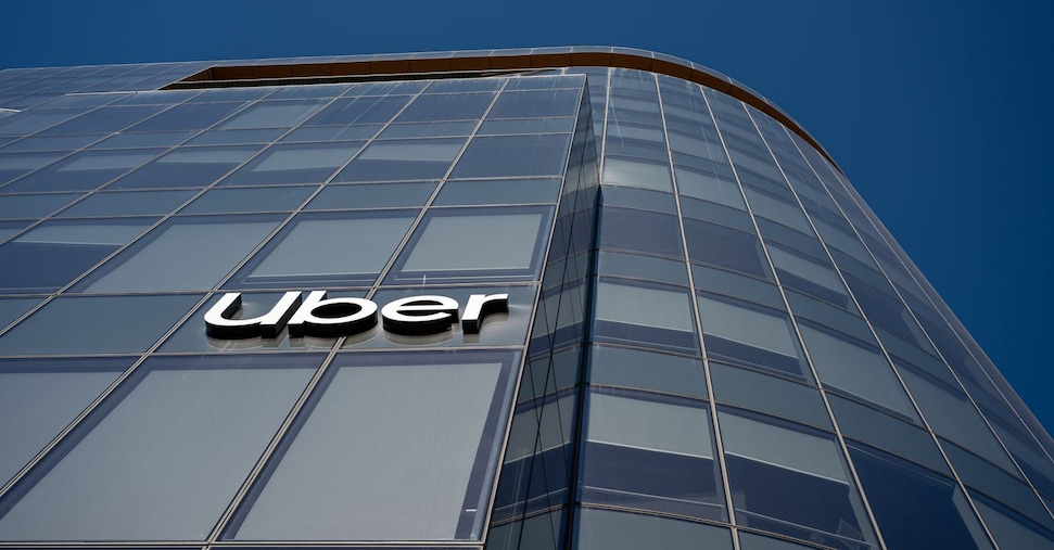 Uber lascia la Gig Economy: punta 10 mld sui robotaxi Uber lascia la Gig Economy: punta 10 mld sui robotaxi