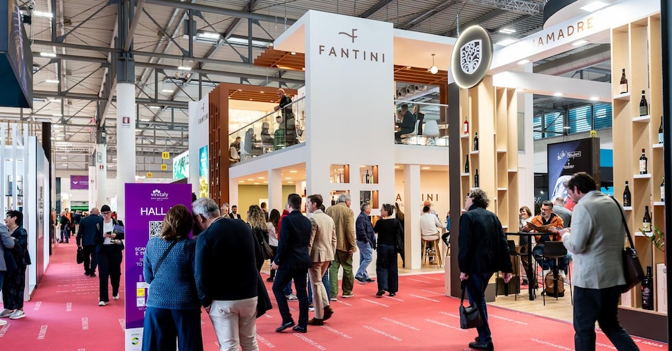 Vinitaly superstar social: in 7 giorni 14.700 contenuti e 98 milioni di interazioni