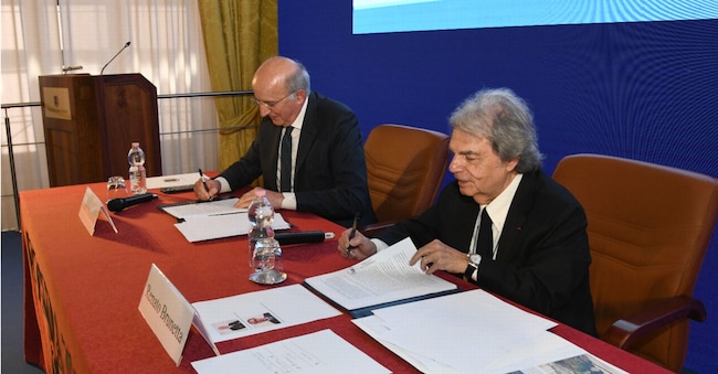 Da sinistra, il Presidente della Fondazione Roma, Franco Parasassi, e il Presidente del CNEL, Renato Brunetta