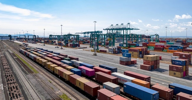 Porto di Genova (Imagoeconomica)