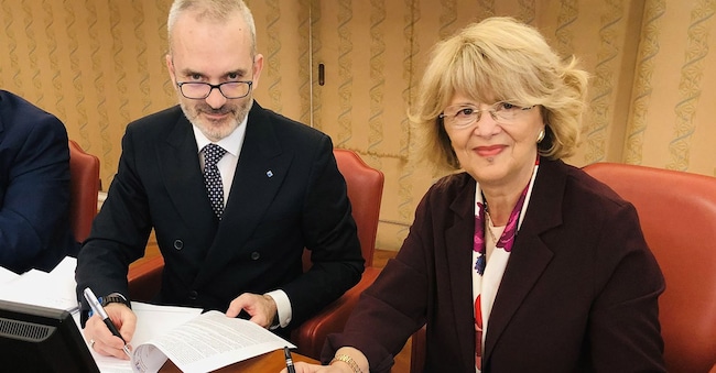 Paolo Biscaro Presidente Cng e Cinzia Di Palo dirigente scolastica