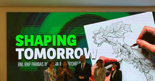 Da sinistra Josè Rallo, ad Donnafugata; Elena Goitini, Angelino Alfano, Barbara Martini, Simona Costagli Chief economist Bnl Bnp Paribas