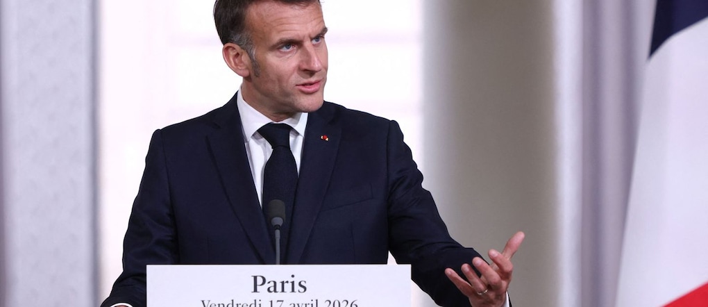 Il presidente francese Emmanuel Macron partecipa a una conferenza stampa al termine del vertice virtuale multinazionale presso il Palazzo dell'Eliseo a Parigi, Francia, il 17 aprile 2026. Tom Nicholson/Pool via REUTERS via REUTERS
