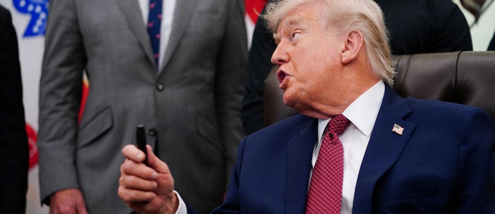 Il presidente degli Stati Uniti Donald Trump sabato nello Studio Ovale della Casa Bianca  REUTERS