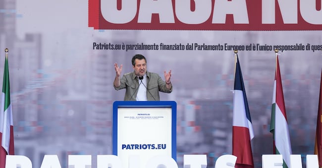 Matteo Salvini alla Manifestazione Senza paura - in Europa padroni a casa nostra, organizzata da movimenti sovranisti ,    Milano (Italy) April 18, 2026 (Photo Claudio Furlan/LaPresse)

 LAPRESSE