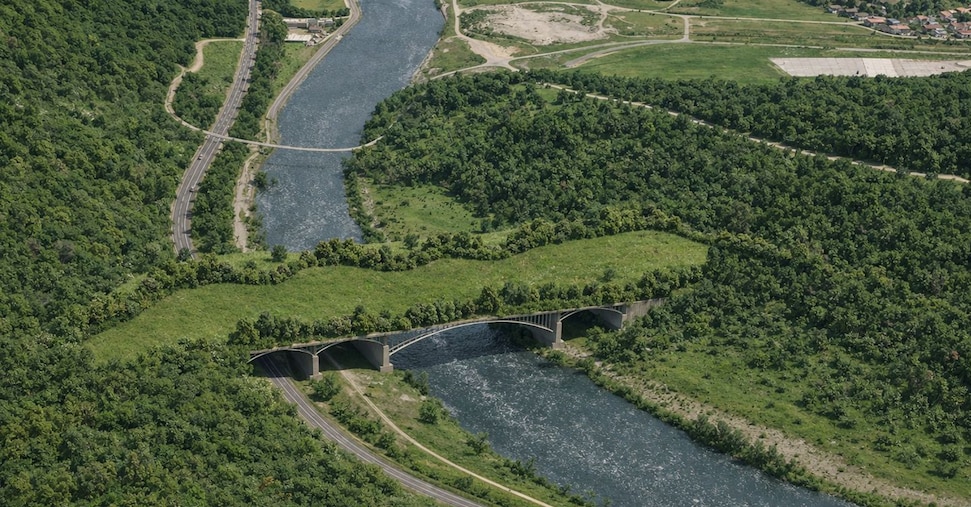 A Maeg 25 ponti in Romania per 100 milioni