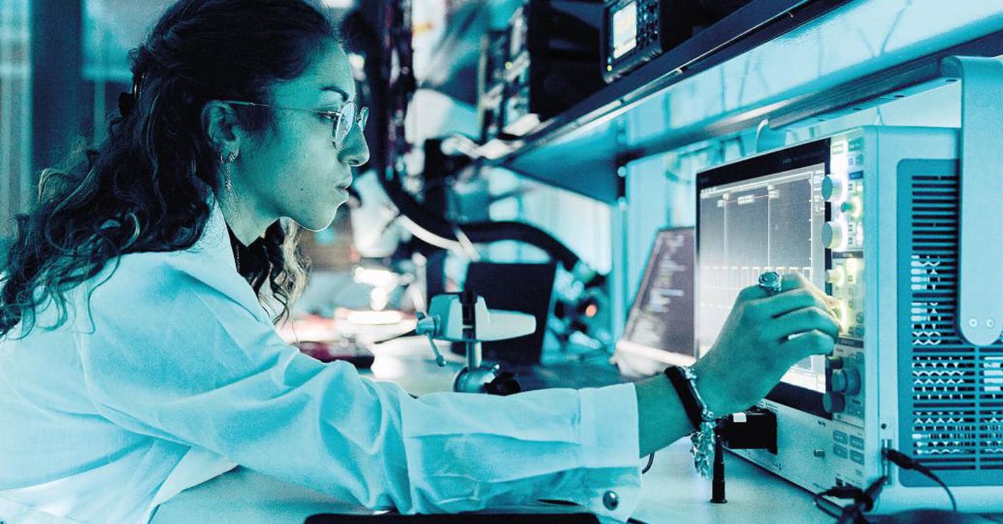 Smart glasses, il laboratorio Essilux-PoliMi cresce di taglia