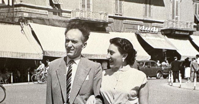 Mirella Alloisio, nata l’11 novembre 1925, qui con il marito Francesco Alunni Pierucci, senatore del Pci, nei primi anni del matrimonio