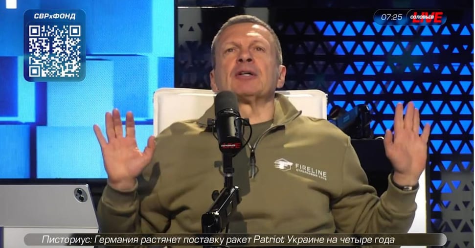 Chi è Solovyov, il noto anchor della tv russa fedelissimo di Putin che insulta Meloni