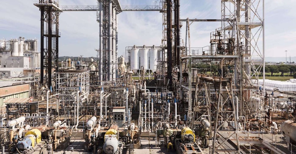 Chimica, la Esseco industrial di Novara compra la Inovyn dall’inglese Ineos