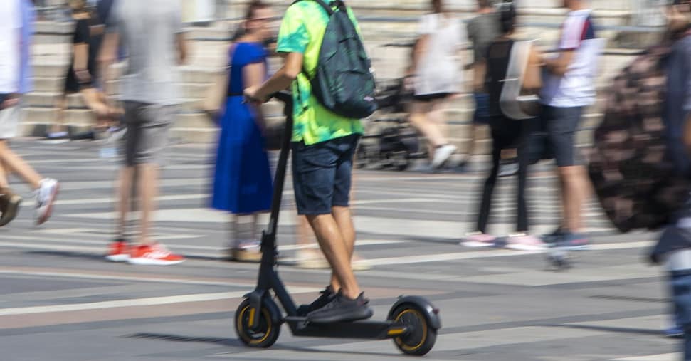 Monopattini, l’obbligo di assicurazione slitta al 16 luglio