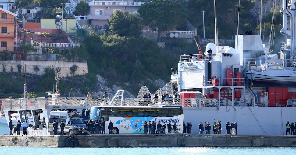 L’avvocato generale della Corte di giustizia Ue: «Cpr in Albania conformi, ma tutelare diritti migranti»