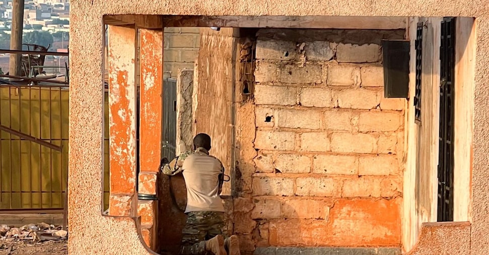 Mali, terroristi attaccano Bamako e altre città. L’esercito: situazione sotto controllo