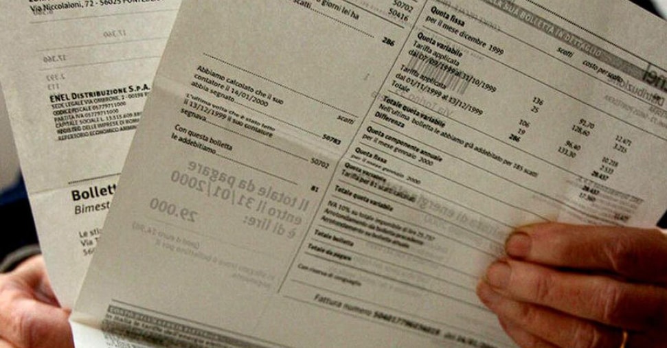 Guerra in Iran, il 64% degli italiani valuta di cambiare fornitore di energia