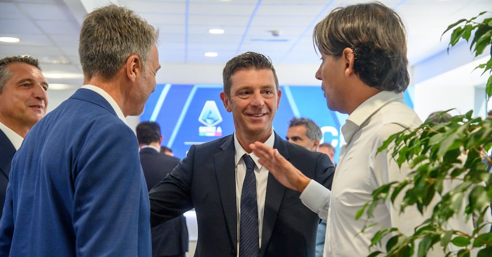 Designatore degli arbitri Rocchi indagato per frode: «Avrebbe favorito l’Inter»