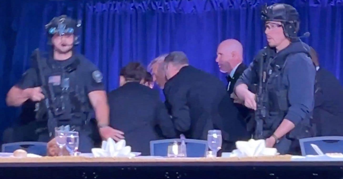 Spari durante la cena di Trump con i giornalisti. Catturato l’attentatore