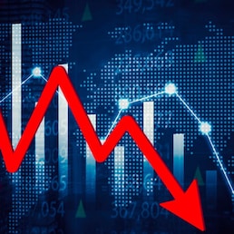Red declining finance arrow with world map background in the cyberspace Creativa Images - stock.adobe.com