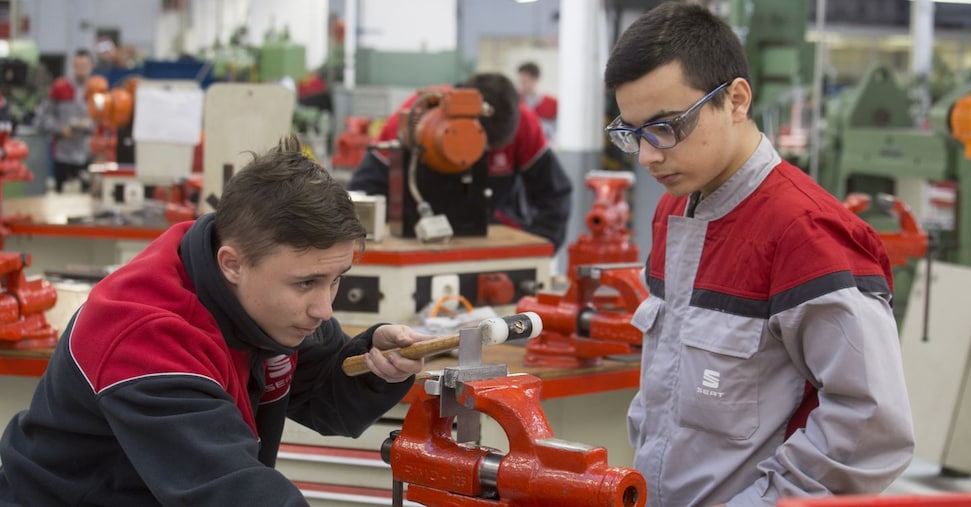 incentivi solo per chi applica i trattamenti retributivi dei contratti leader