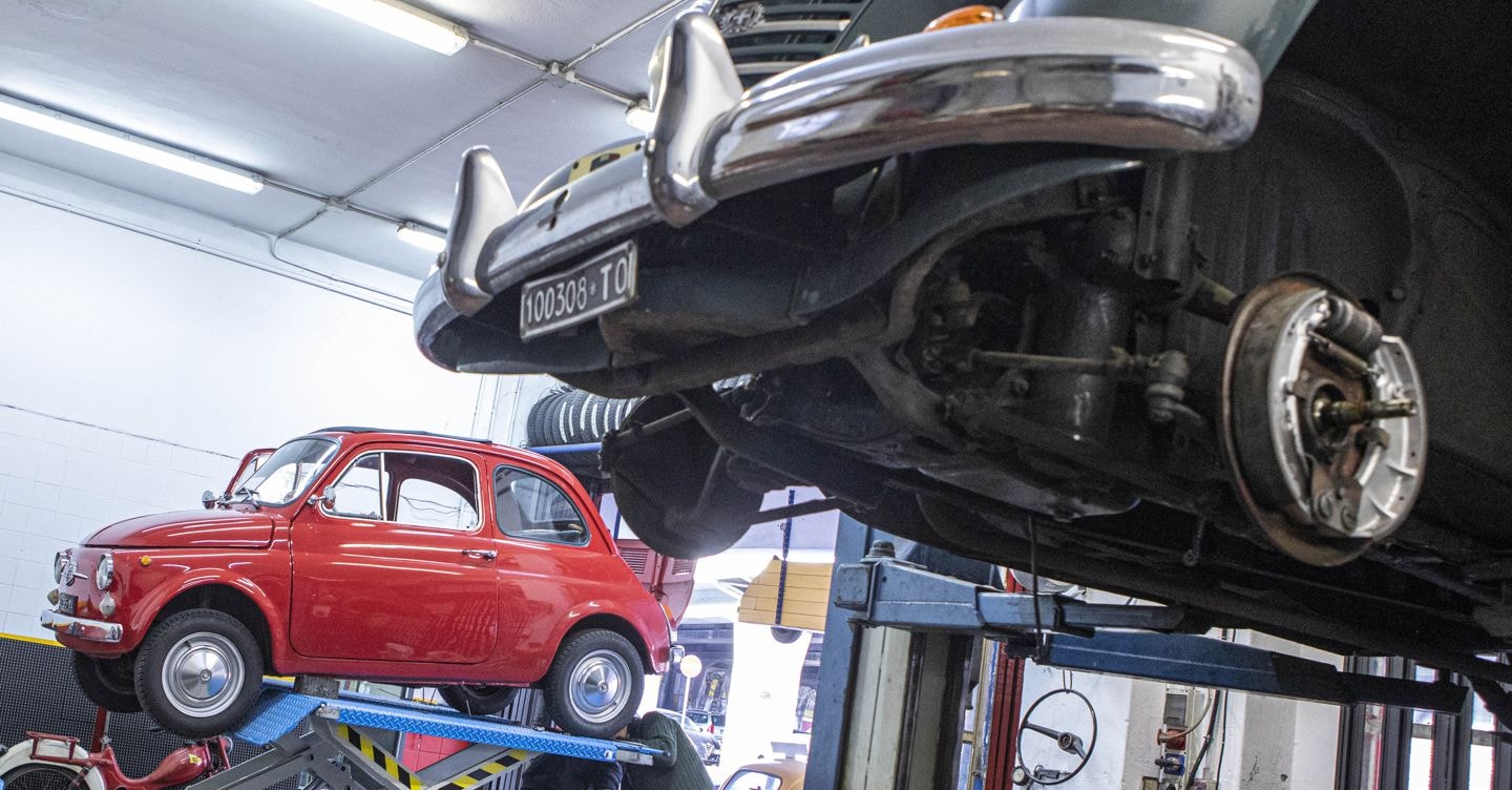 Abusiva la clausola che impone di riparare l'auto solo nelle carrozzerie convenzionate con le assicurazioni