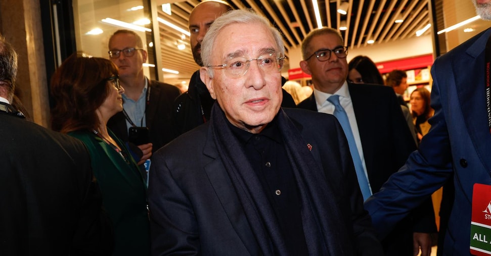 Dell’Utri e la moglie a processo per i 42 milioni ricevuti da Berlusconi