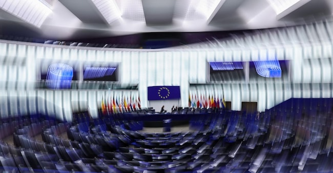 Una veduta dell'emiciclo del Parlamento europeo a Strasburgo, in Francia, il 28 aprile 2026. L'attuale sessione plenaria si svolge dal 27 al 30 aprile 2026.  EPA/RONALD WITTEK