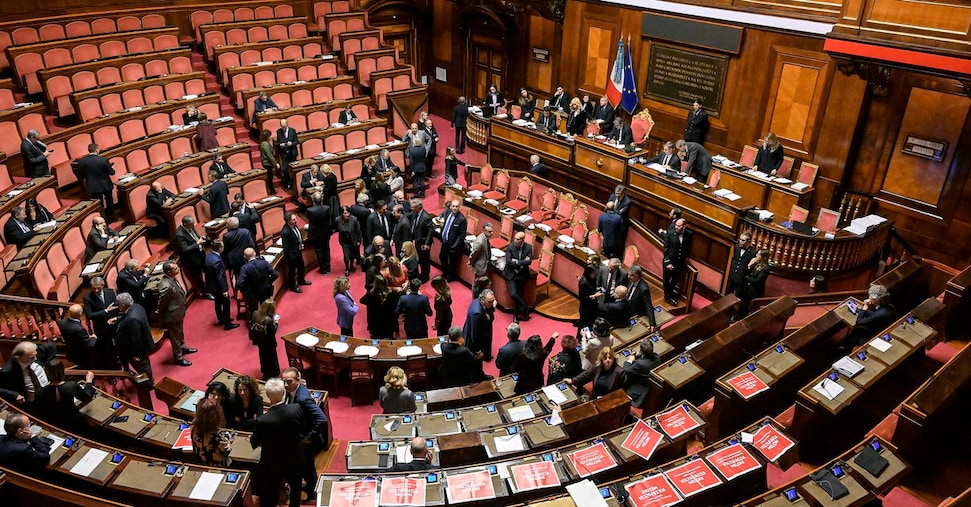 Via libera del Senato al decreto commissari: dal Mose al Ponte sullo Stretto, cosa cambia