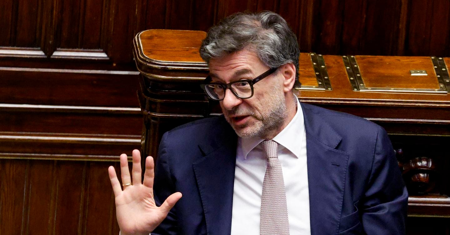 Patto di Stabilità, ok in Parlamento alla risoluzione di maggioranza sul Dfp. Giorgetti: «Paese indebitato non è totalmente libero»