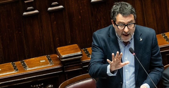 Il ministro Matteo Salvini   (foto Mauro Scrobogna / LaPresse) 