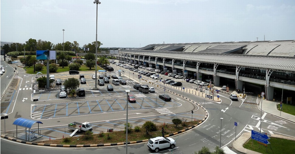 Aeroporti sardi, firmato term sheet per la gestione unica degli aeroporti sardi
