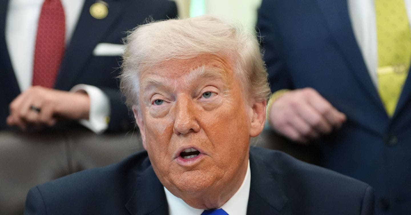 Trump: probabile riduzione truppe in Italia e Spagna, non ci hanno aiutato