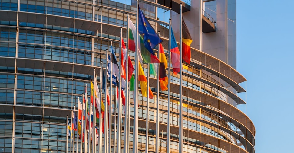 Svolta Antitrust Ue: apertura a imprese più grandi e a campioni europei