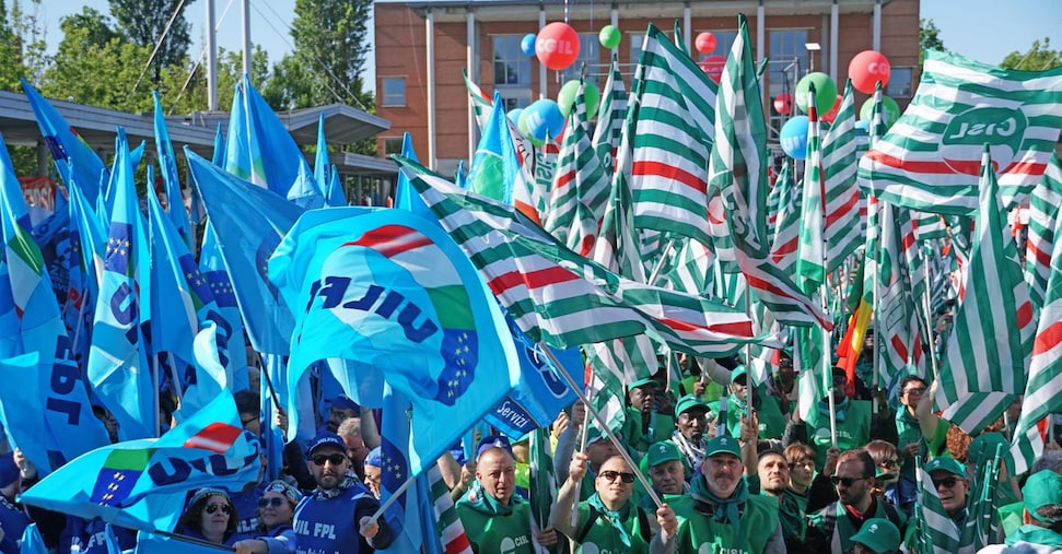 Meloni: risorse pubbliche a chi rispetta i lavoratori. Landini: è propaganda, non c’è aumento dei salari