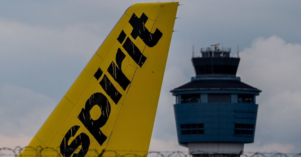 Spirit Airlines annuncia la chiusura. Voli cancellati e servizio clienti dismesso
