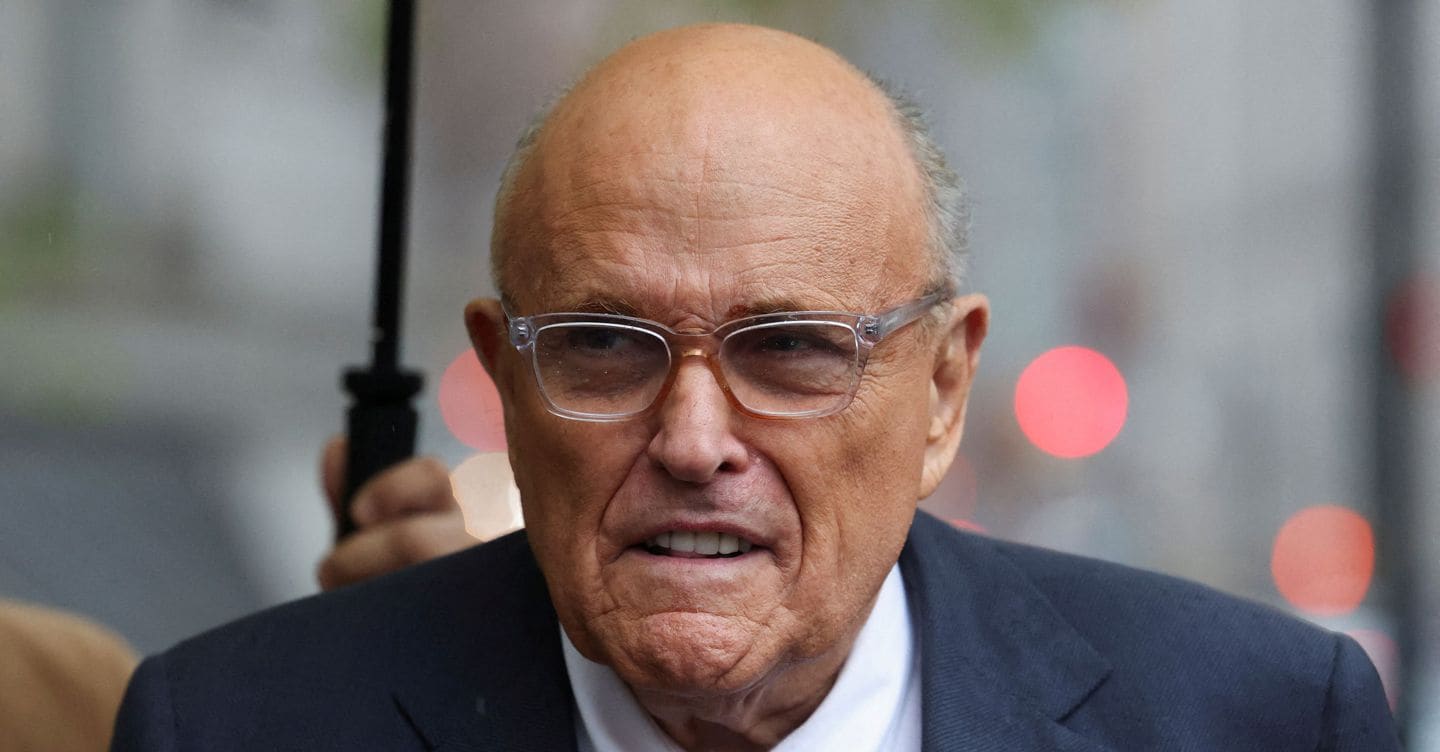 Ex sindaco di New York Giuliani ricoverato in condizioni critiche