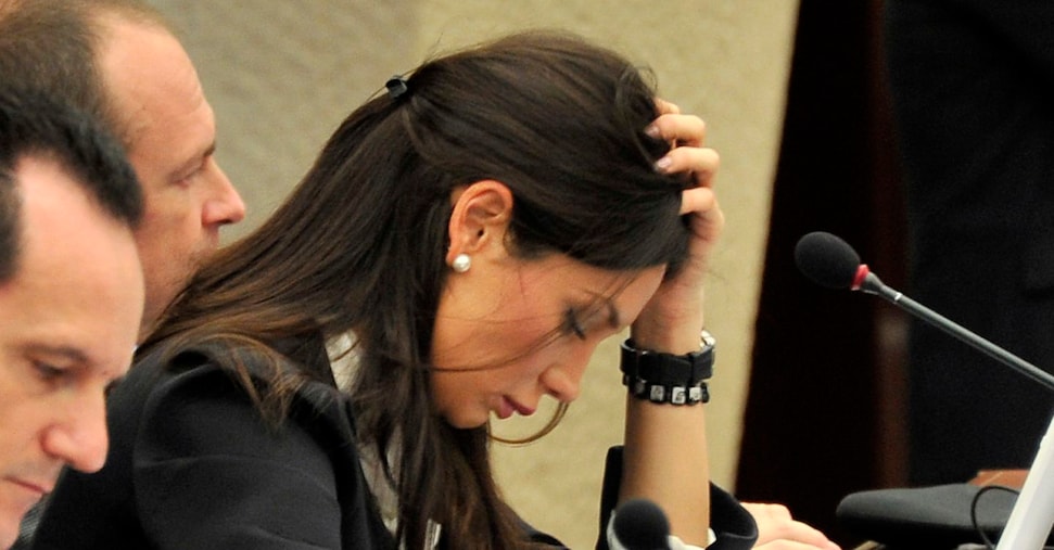 Indagini internazionali su Nicole Minetti: primi riscontri da Uruguay e Spagna per la richiesta di grazia