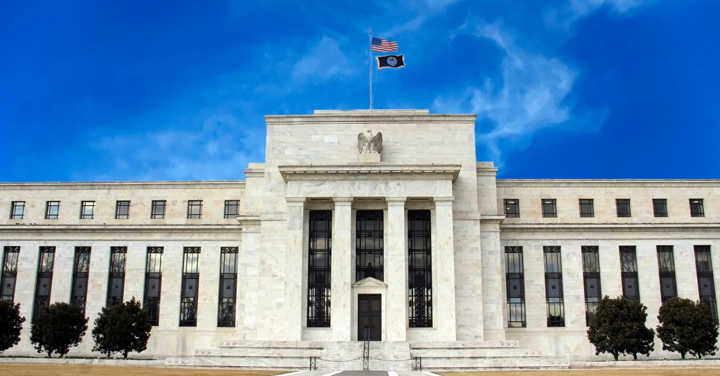 Borse in rosso, si allontana il taglio della Fed. Milano -1,4%, Wall Street chiude contrastata