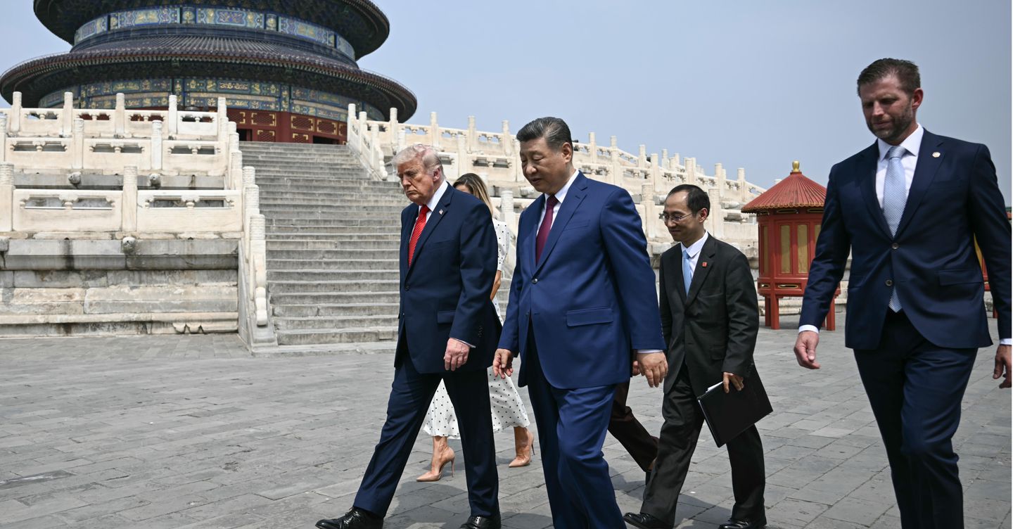 Eric Trump in viaggio con papà a Pechino (mentre fa affari con la Cina)