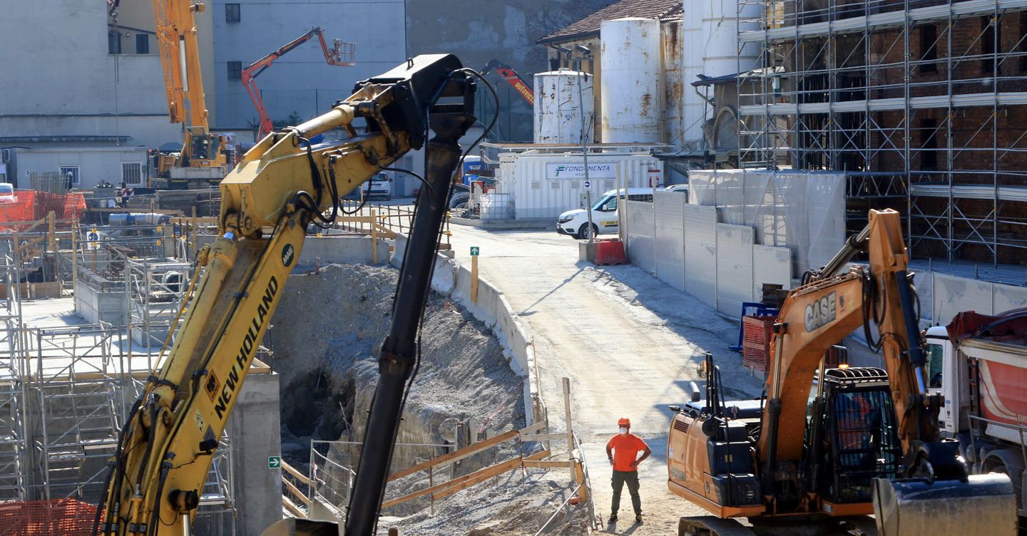 Corte dei conti sul Pnrr: è in linea, ma restano criticità nelle infrastrutture