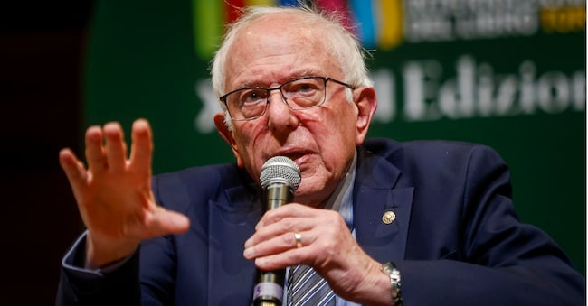 Il senatore democratico americano Bernie Sanders al XXXVIII Salone Internazionale del Libro, Torino. Italia - cronaca- Sabato 16 Maggio 2026 (foto Giulio Lapone/LaPresse).  LAPRESSE