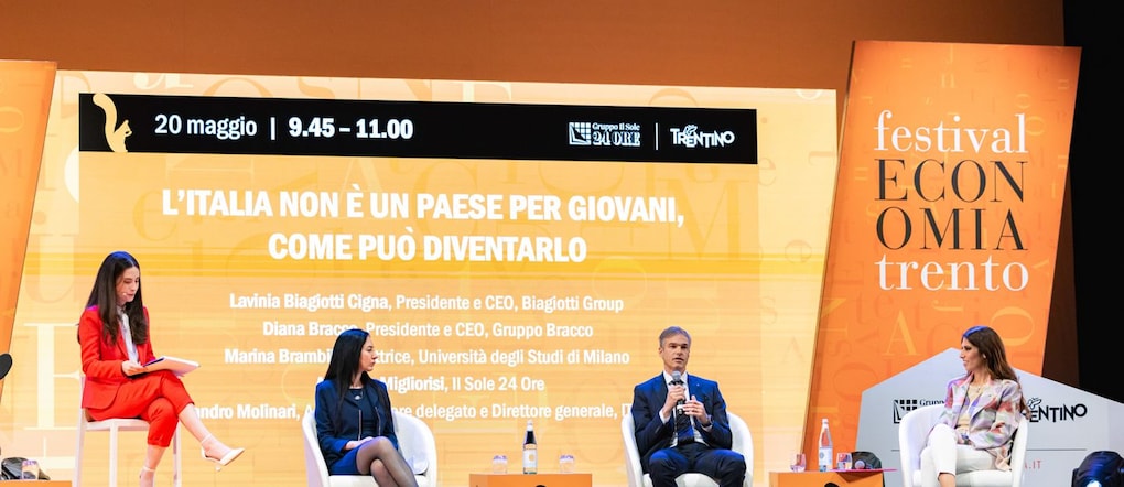 L’Italia non è un Paese per giovani, come può diventarlo Nella foto: Angelica Migliorisi, Marina Brambilla, Alessandro Molinari, Lavinia Biagiotti Cigna. IMAGOECONOMICA
