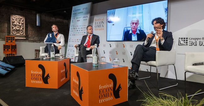 Mediterraneo, geografia del futuro. Nasce Il Sole 24 Ore NextMed Nella foto: Claudio Antonelli; Marco Magnani;  Federico Silvestri; Marco Minniti (in remoto)