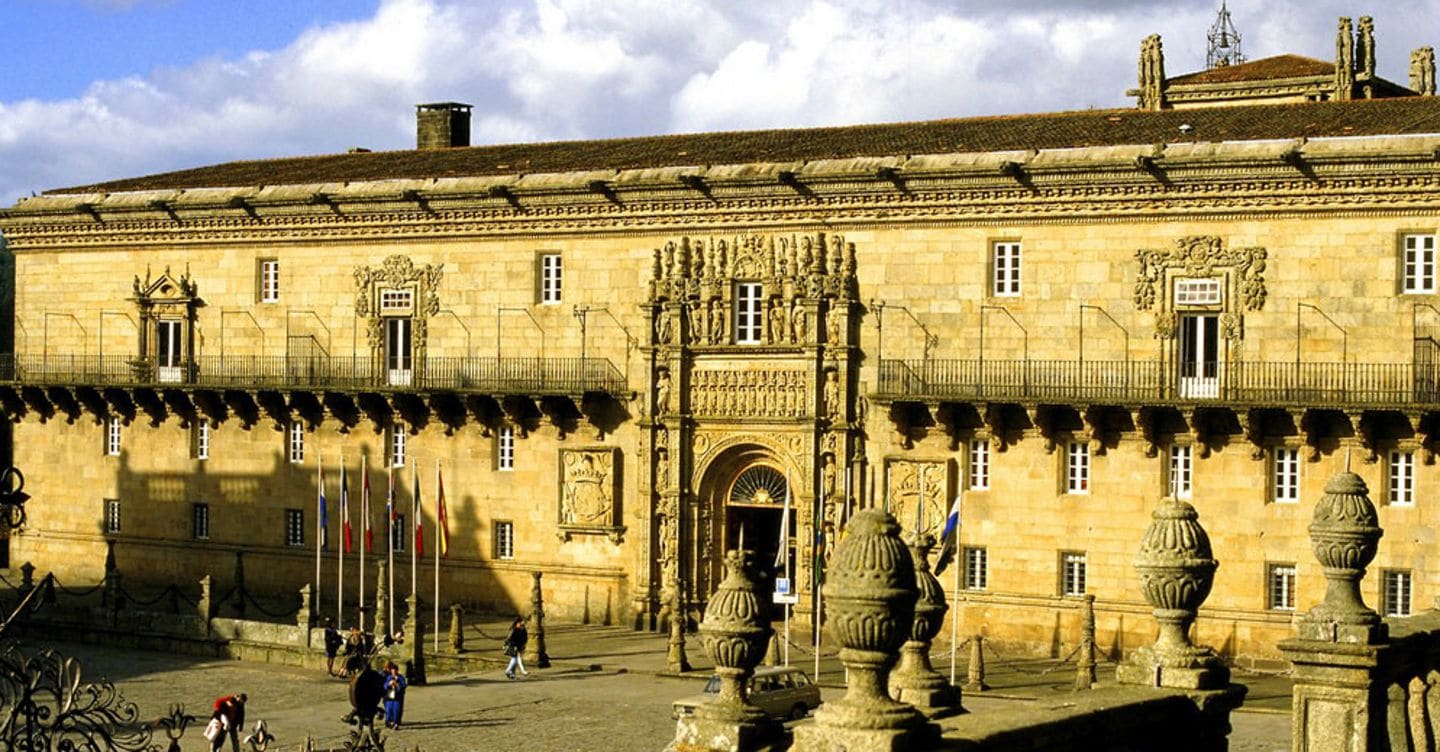 https://i2.res.24o.it/images2010/S24/Documenti/2026/05/23/Immagini/Ritagli/compostela-U11837463244KXA-1440x752@IlSole24Ore-Web.jpg