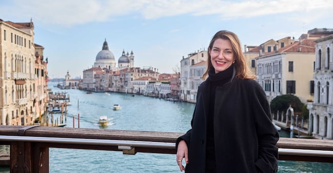 Cecilia Canziani, storica dell’arte e curatrice indipendente, alla guida del Padiglione Italia della 61esima Biennale d’Arte di Venezia. ©Camilla Maria Santini