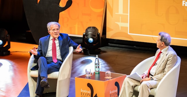 Piano inclinato

Nella foto: Romano Prodi; Fabio Tamburini