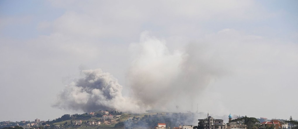 Il fumo dopo un raid a Nabatieh, Libano May 26, 2026. REUTERS/Stringer REUTERS