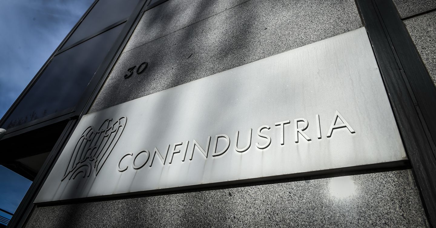 https://i2.res.24o.it/images2010/S24/Documenti/2026/05/27/Immagini/Ritagli/sede%20confindustria-U68242004418HOj-1440x752@IlSole24Ore-Web.jpg