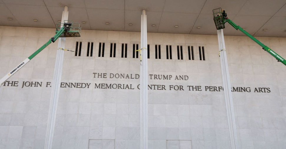 Giudice ordina la rimozione del nome Trump dal Kennedy Center per violazione della legge congressuale