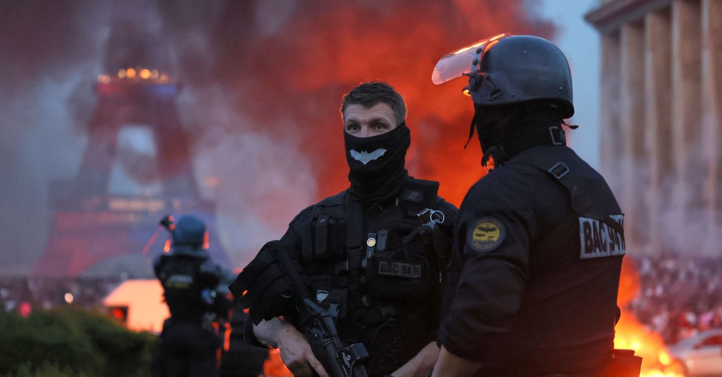 Psg vince la Champions League, notte di violenze a Parigi: un morto e 780 fermati